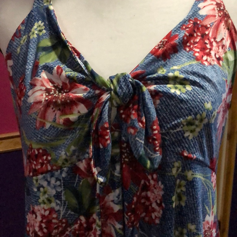 Dress - Picture 2 of 2